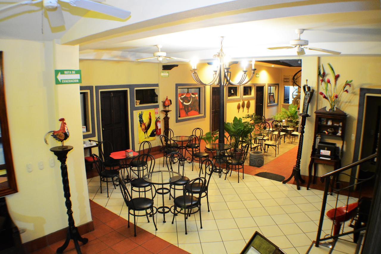 Hotel Los Balcones De Chinandega Bagian luar foto