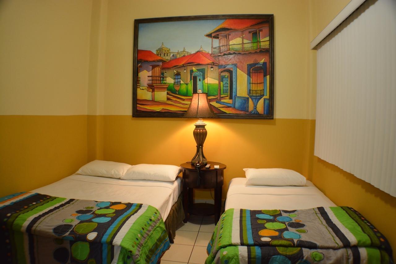 Hotel Los Balcones De Chinandega Bagian luar foto