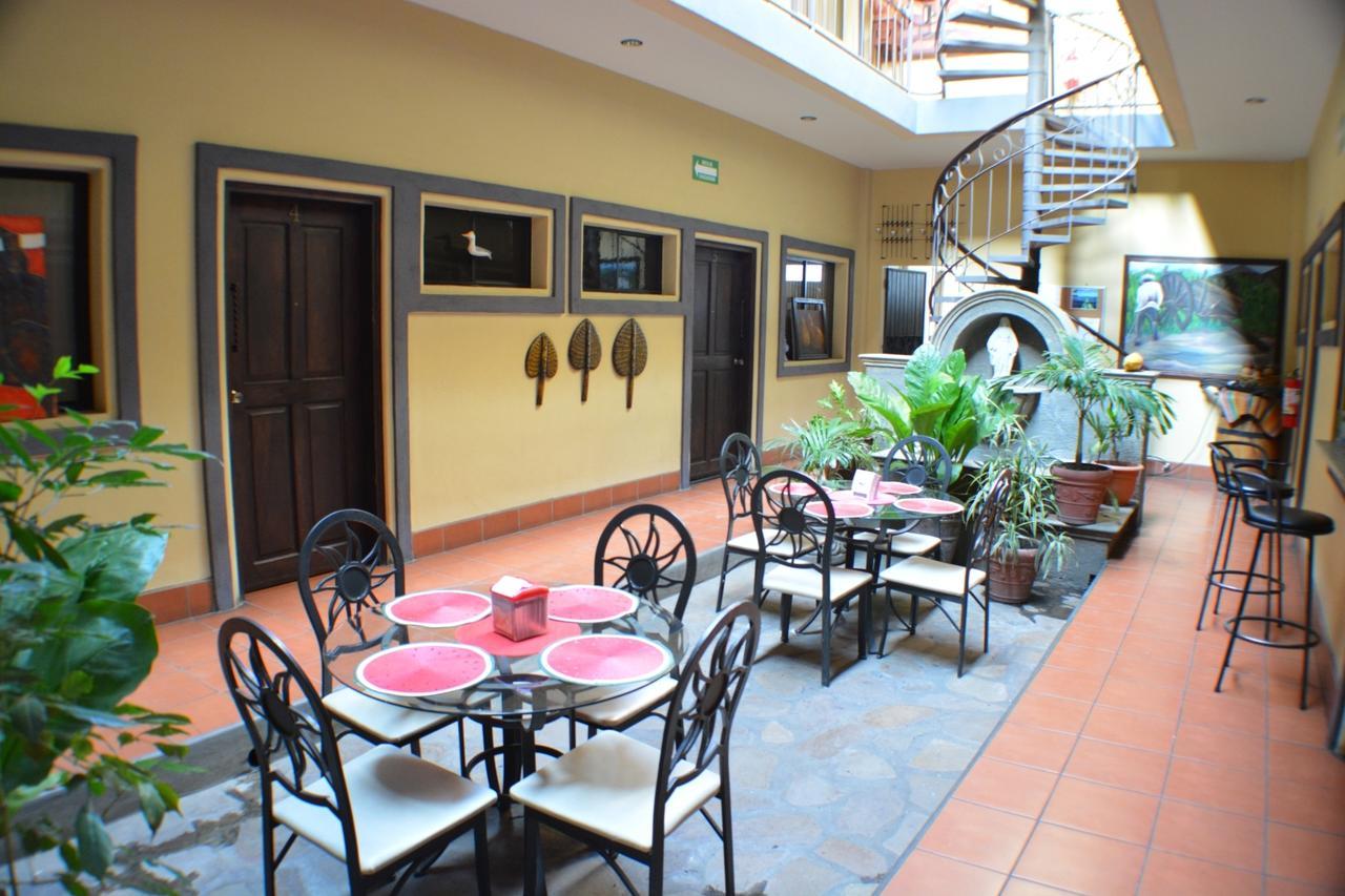 Hotel Los Balcones De Chinandega Bagian luar foto